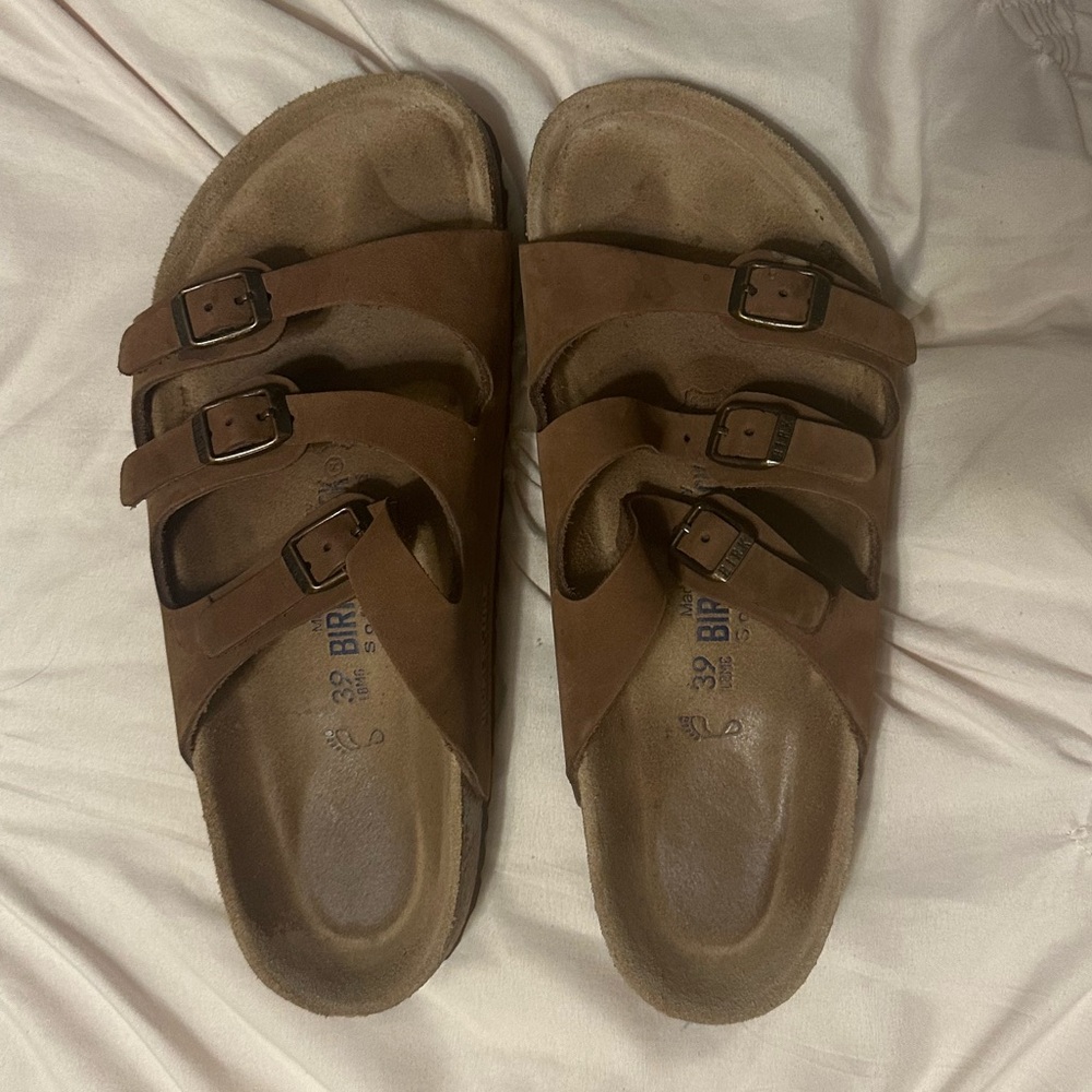 Birkenstock Tan Sandals with Buckles